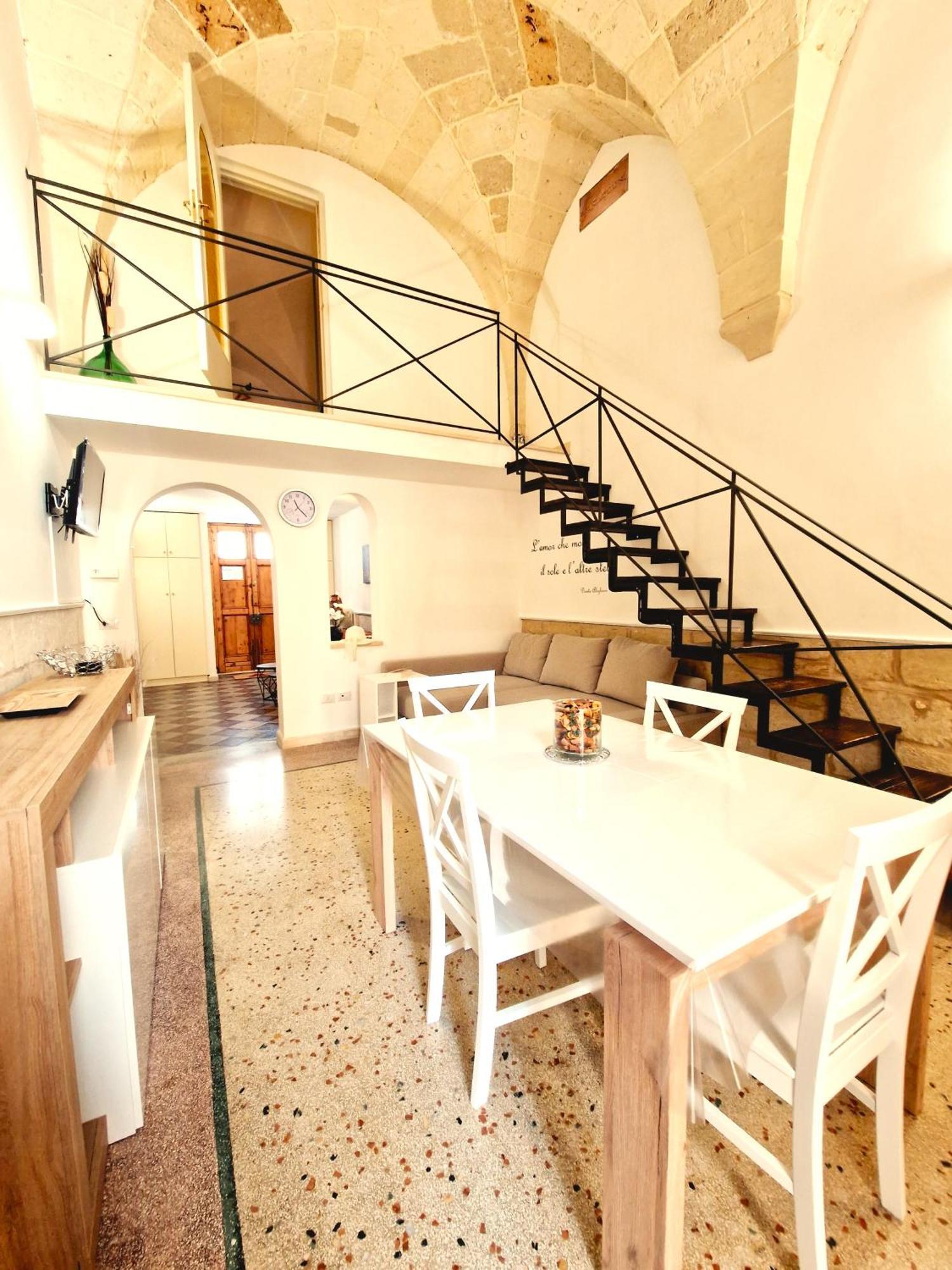 Casa Dante Deliziosa Casa A Due Passi Dal Centro Villa Lecce Exterior foto